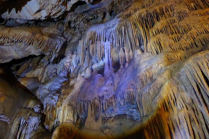 Σπήλαιο "Φόρος" - Αλαδινού Άνδρος